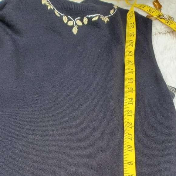 Vintage Gold Leaf embroidery Sweater Set M - Picture 5 of 10